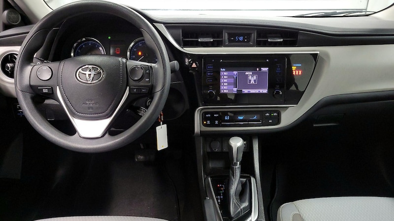 2019 Toyota Corolla LE 9