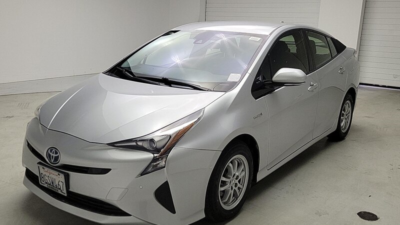 2018 Toyota Prius Three 3