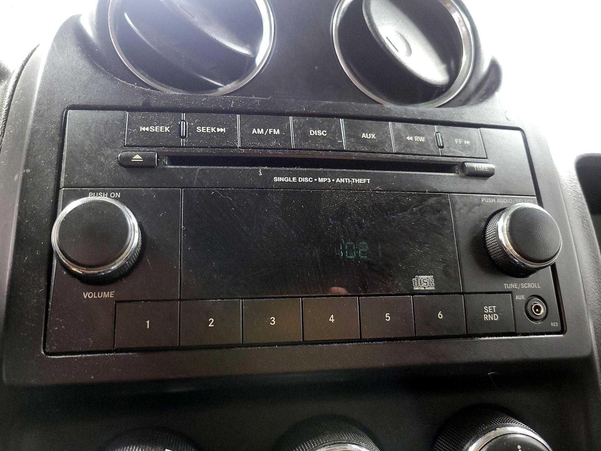 Thumbnail: 2015 Jeep Compass - 13