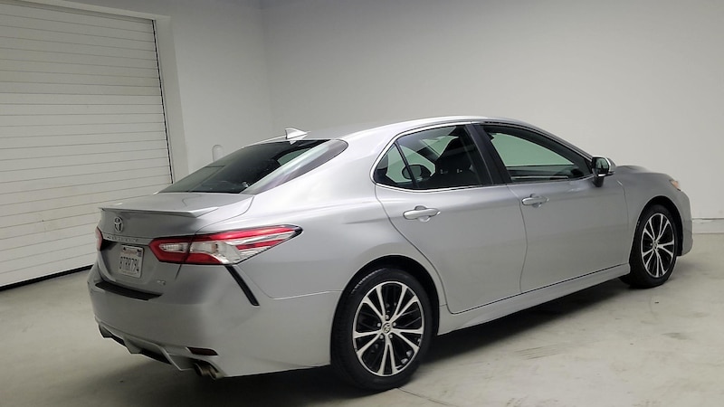 2020 Toyota Camry SE 5