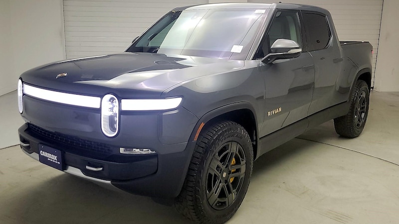 2023 Rivian R1T Adventure Hero Image