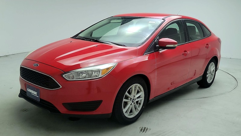 2016 Ford Focus SE Hero Image