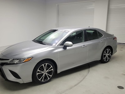 2019 Toyota Camry SE -
                Los Angeles, CA