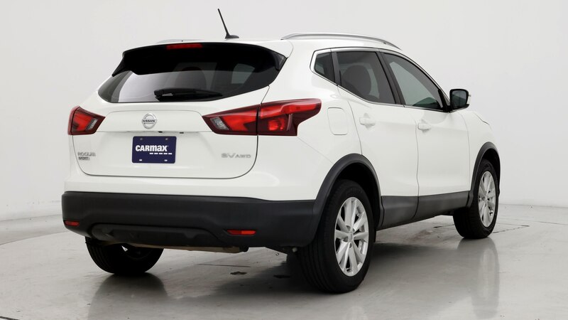 2017 Nissan Rogue Sport SV 8