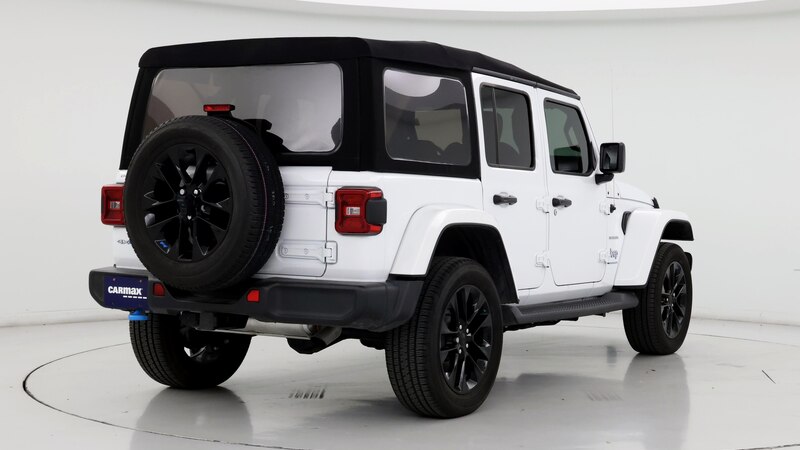 2023 Jeep Wrangler Unlimited Sahara 8