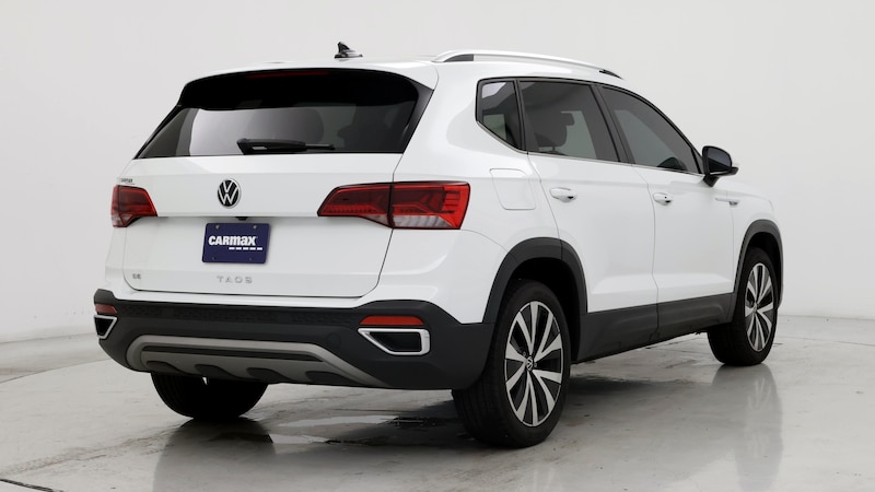 2022 Volkswagen Taos SE 8