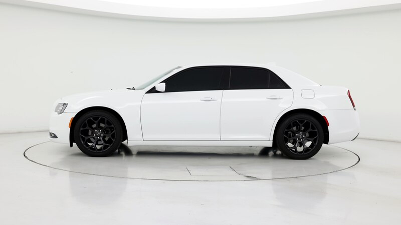 2019 Chrysler 300 S 3