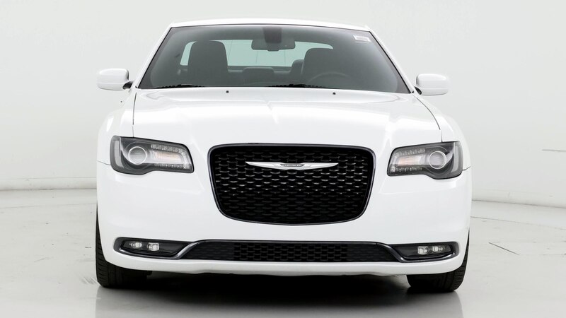 2019 Chrysler 300 S 5