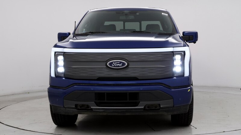 2022 Ford F-150 Lightning Lariat 5