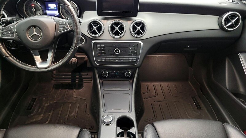 2016 Mercedes-Benz GLA 250 9