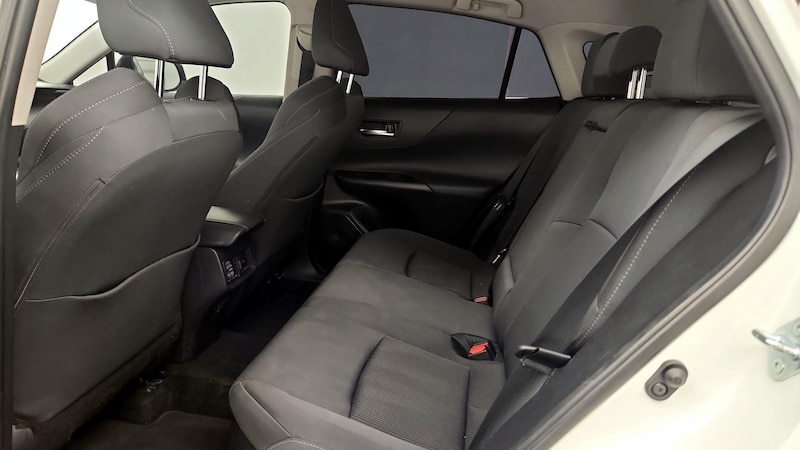 2022 Toyota Venza LE 19