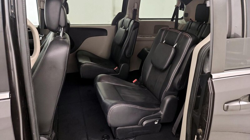 2019 Dodge Grand Caravan SXT 19