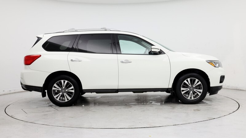 2017 Nissan Pathfinder SV 7