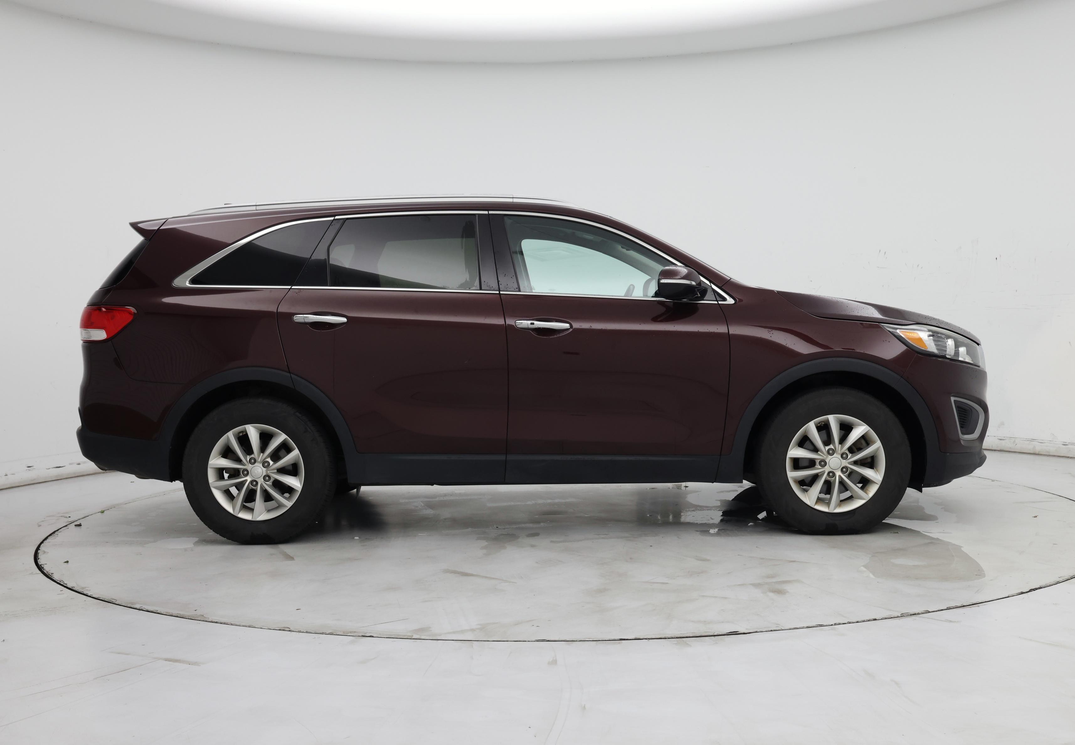 Thumbnail: 2017 Kia Sorento - 7