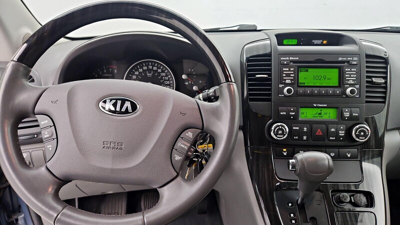 2014 Kia Sedona EX 10