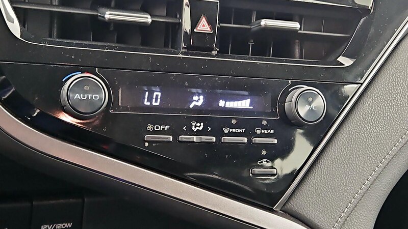 2021 Toyota Camry SE 16