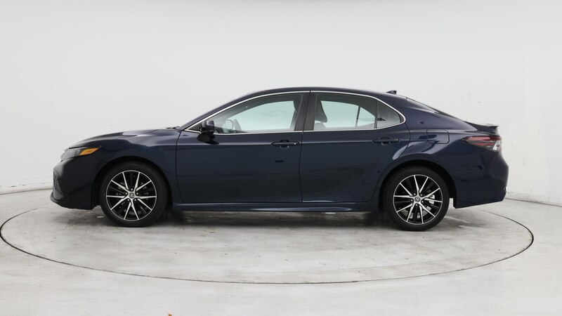 2021 Toyota Camry SE 3