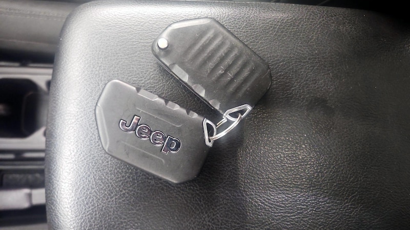2020 Jeep Gladiator Sport 22