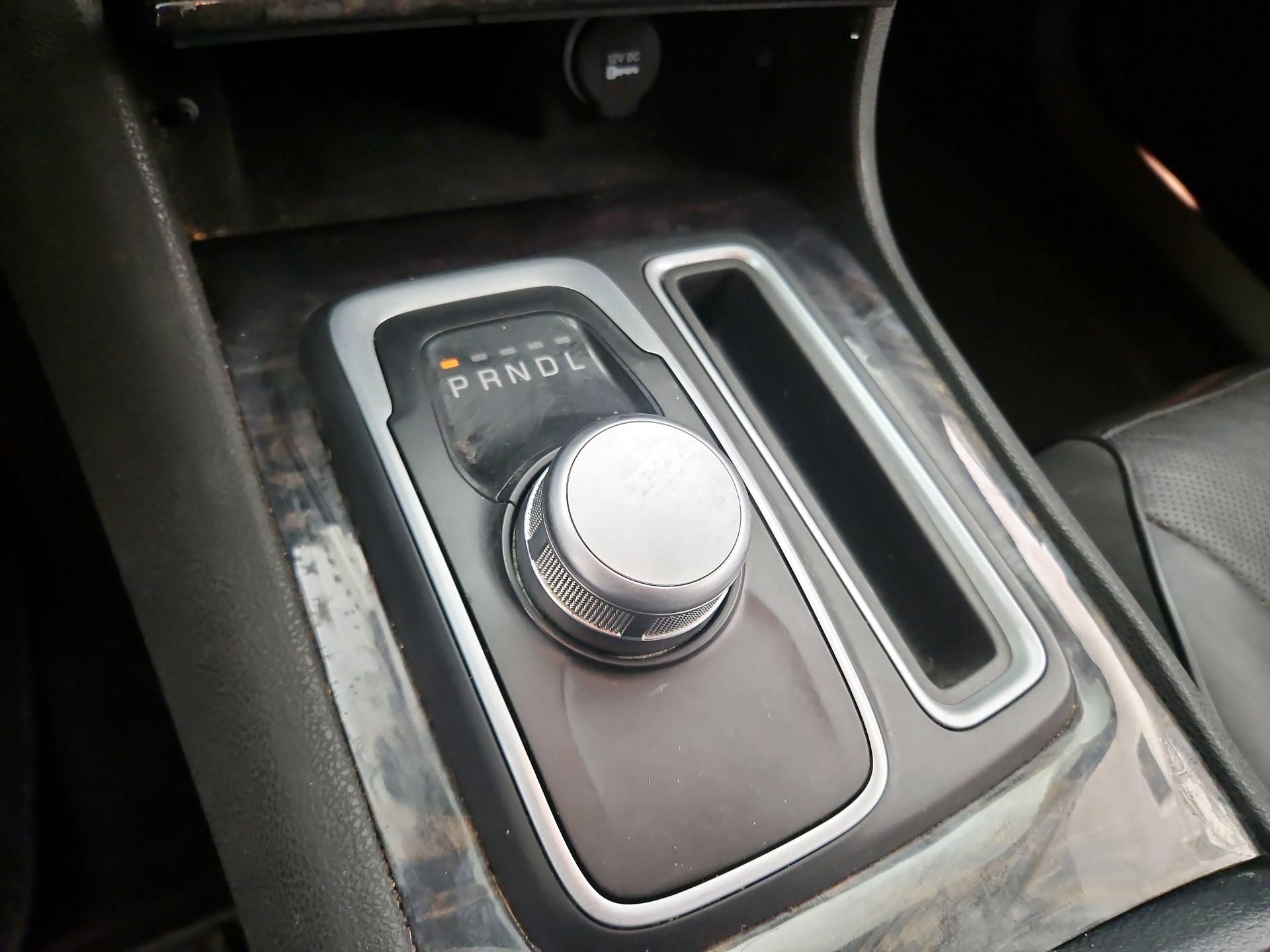Thumbnail: 2016 Chrysler 300 - 17