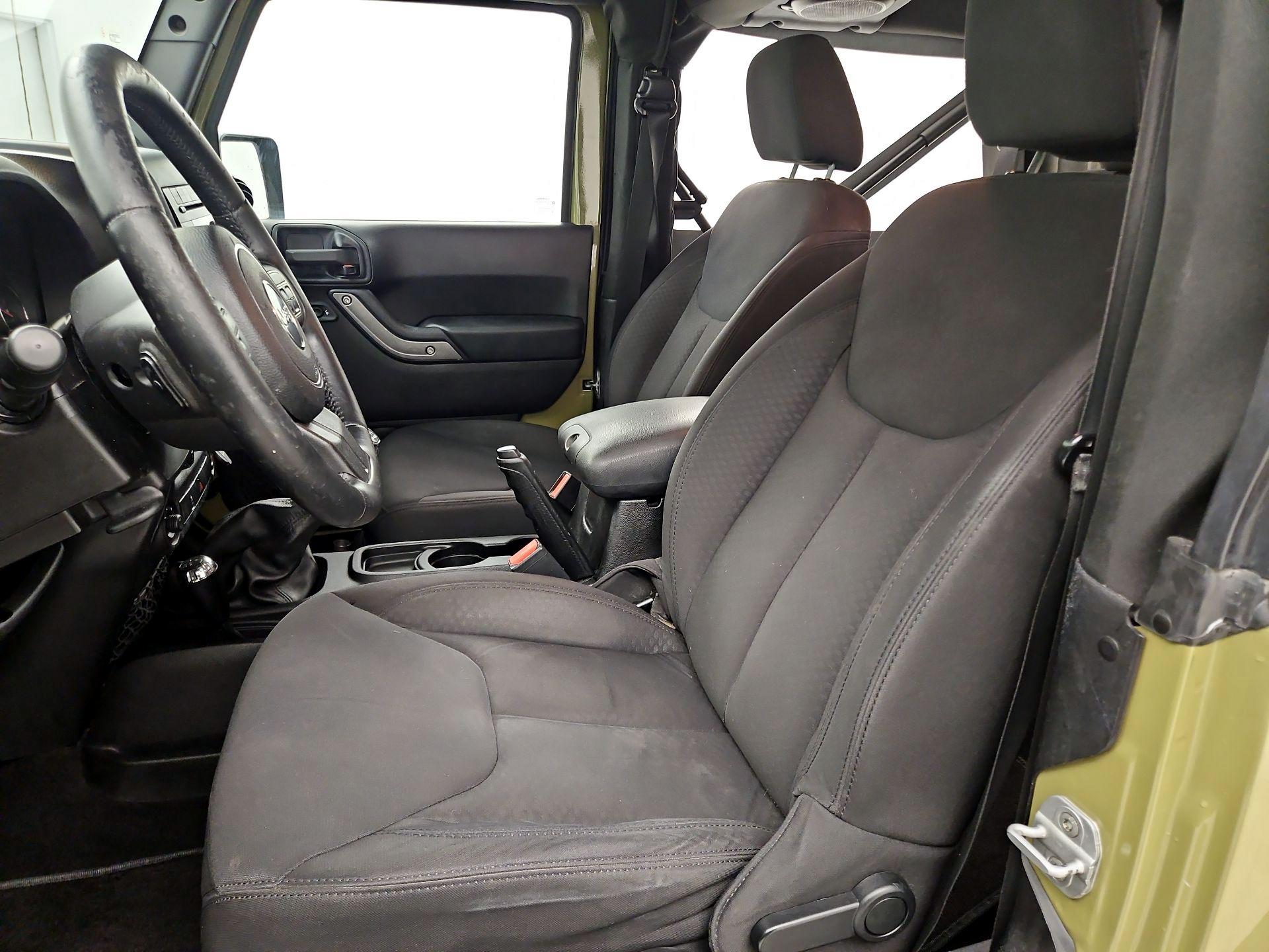 Thumbnail: 2013 Jeep Wrangler - 11