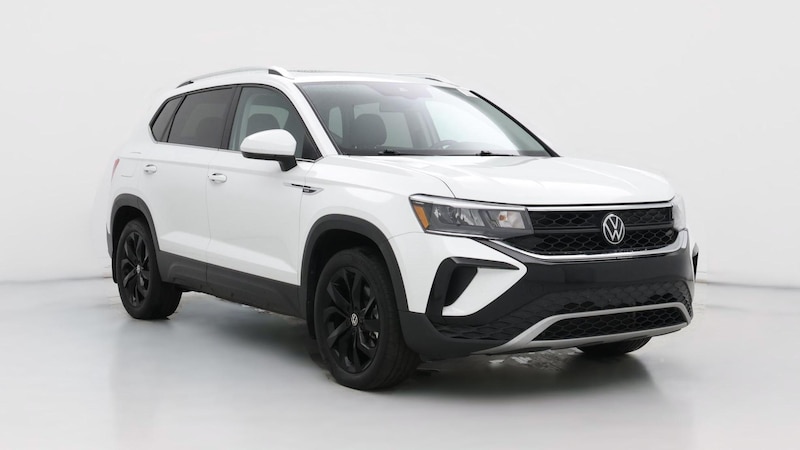 2022 Volkswagen Taos SE Hero Image