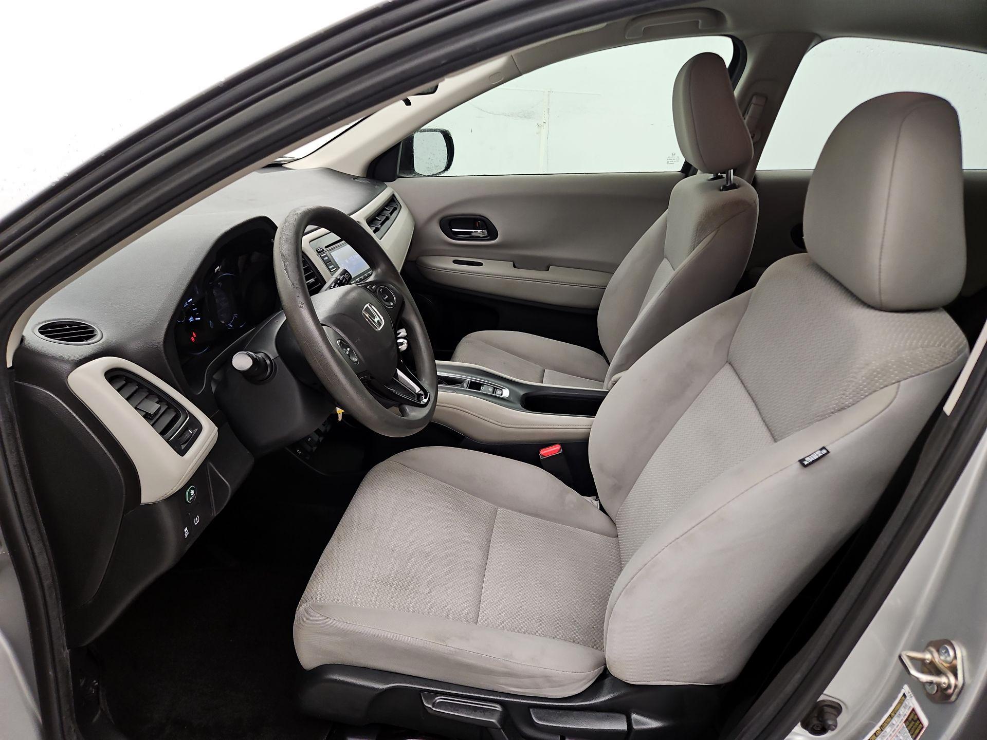 Thumbnail: 2016 Honda HR-V - 11