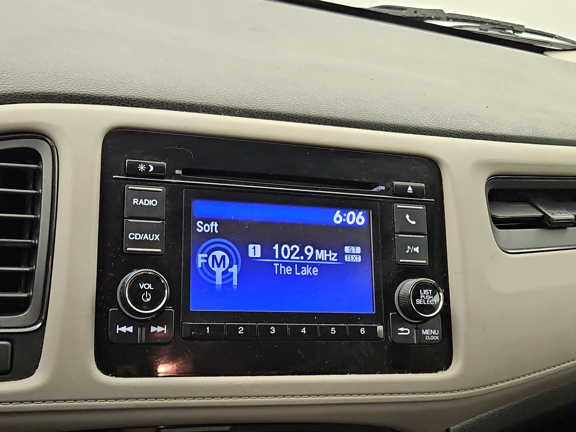 Thumbnail: 2016 Honda HR-V - 15