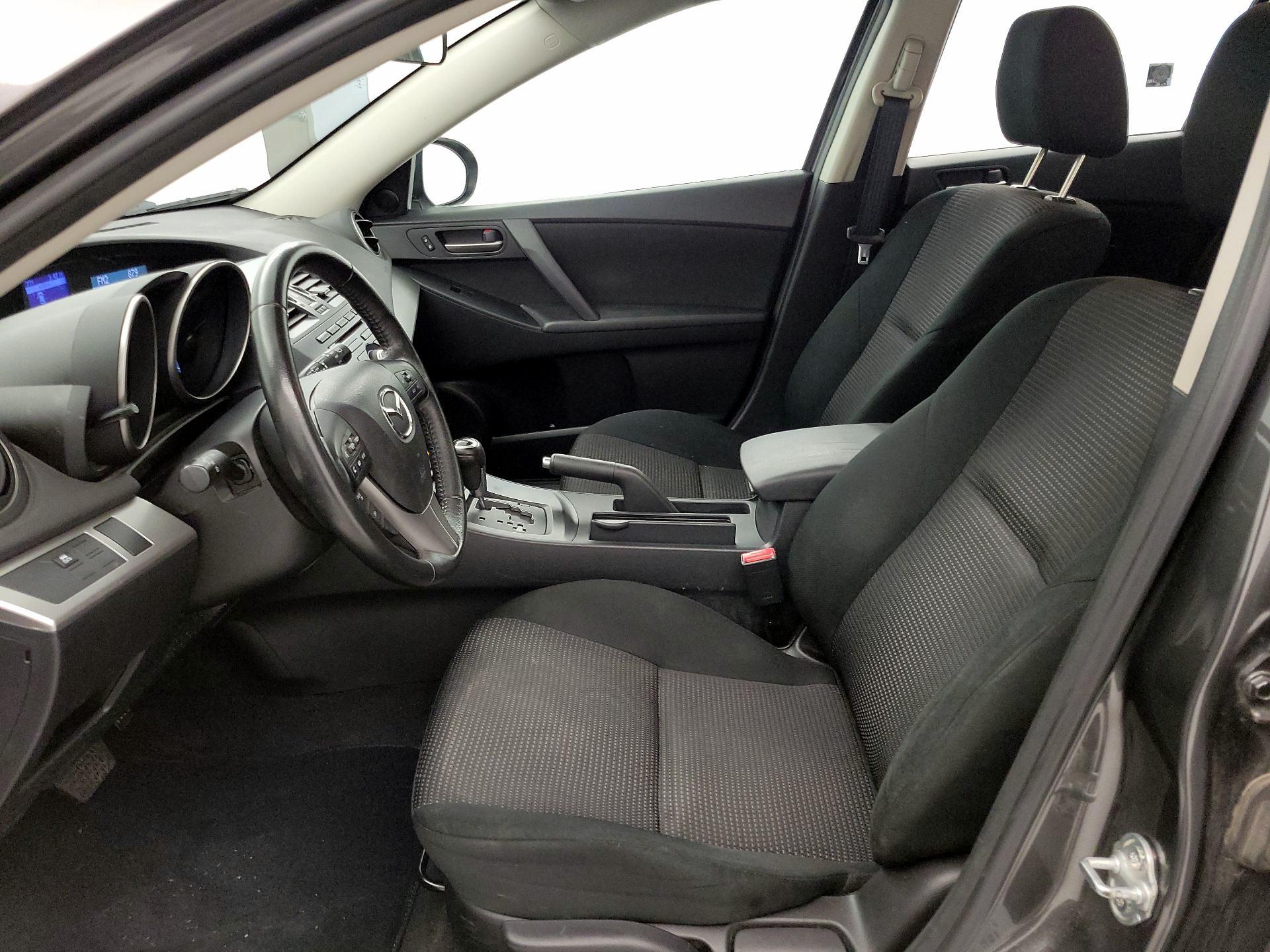Thumbnail: 2013 Mazda Mazda3 - 11