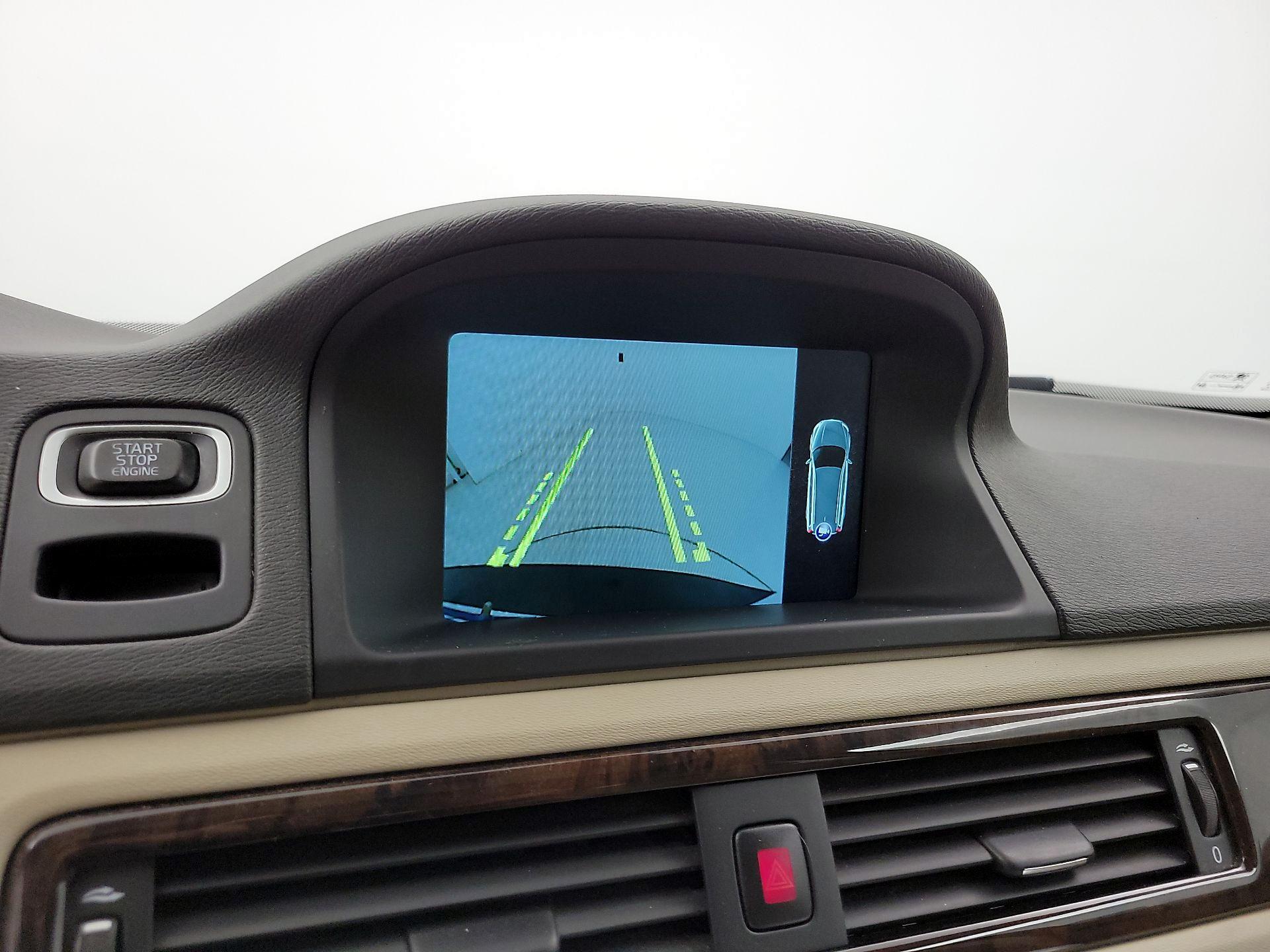 Thumbnail: 2016 Volvo XC70 - 15