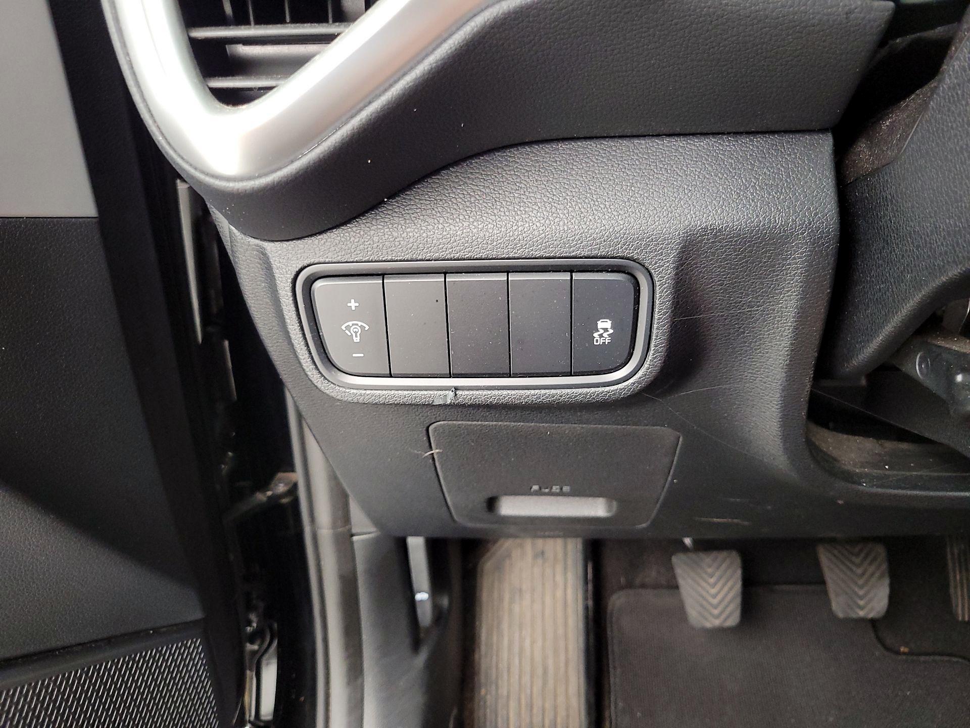 Thumbnail: 2020 Kia Soul - 13