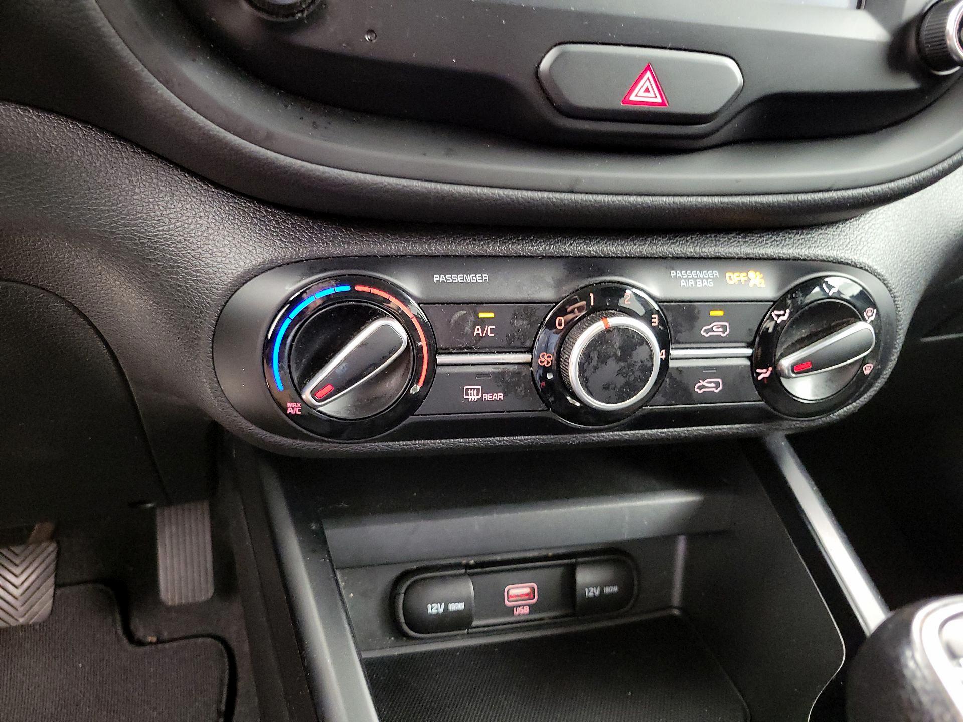 Thumbnail: 2020 Kia Soul - 16