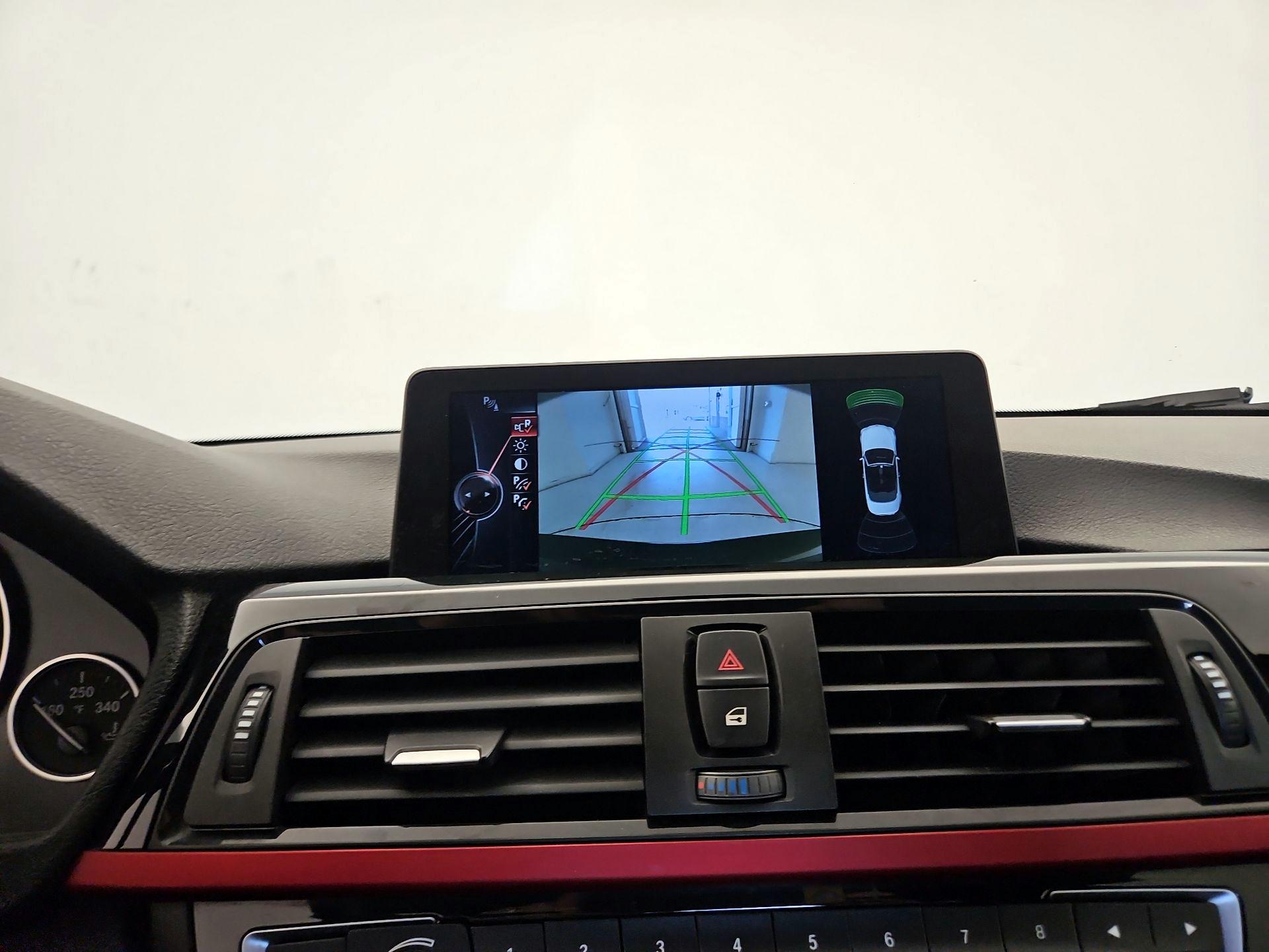Thumbnail: 2015 BMW 4 Series - 15
