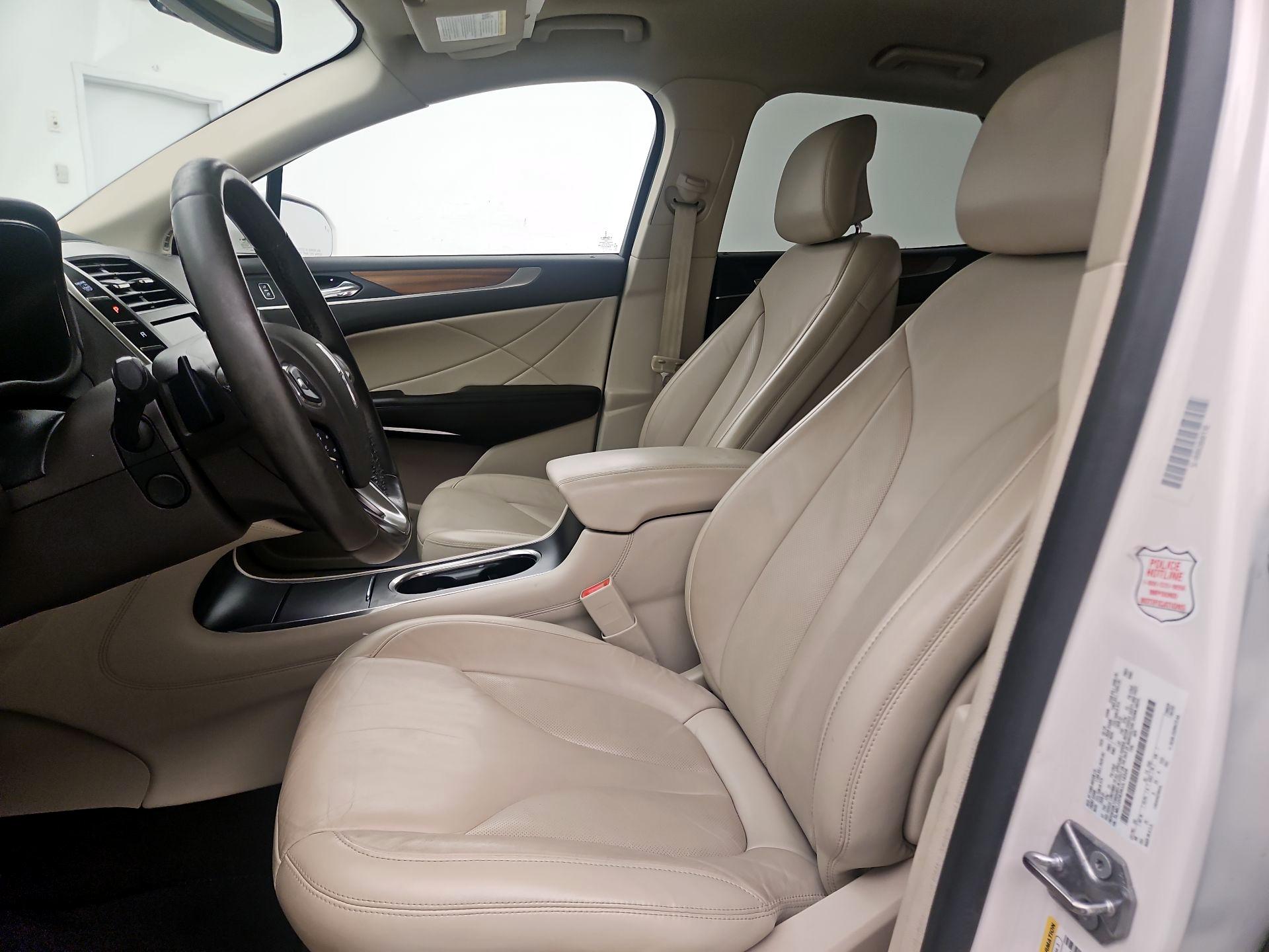 Thumbnail: 2019 Lincoln MKC - 11