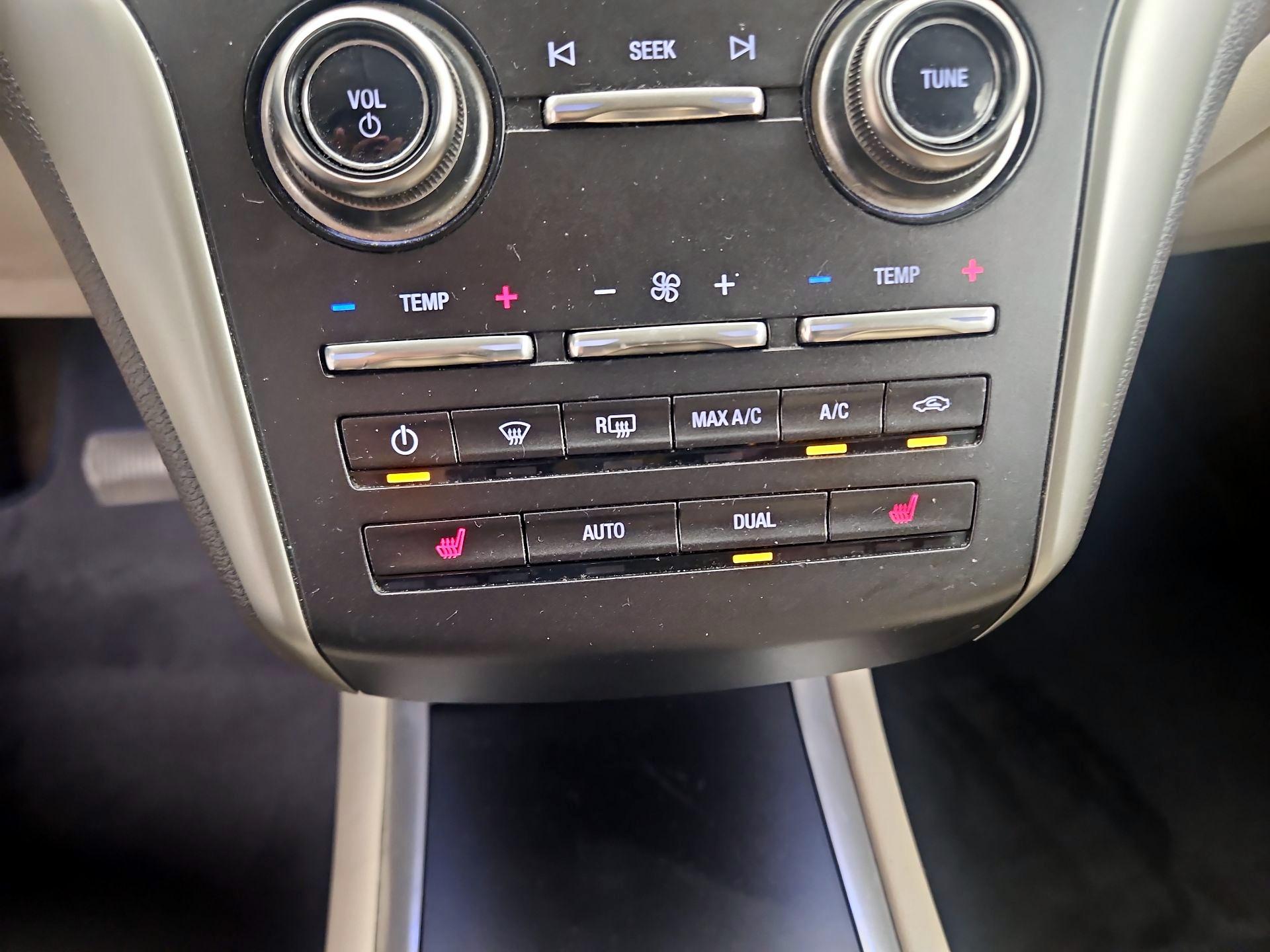 Thumbnail: 2019 Lincoln MKC - 16