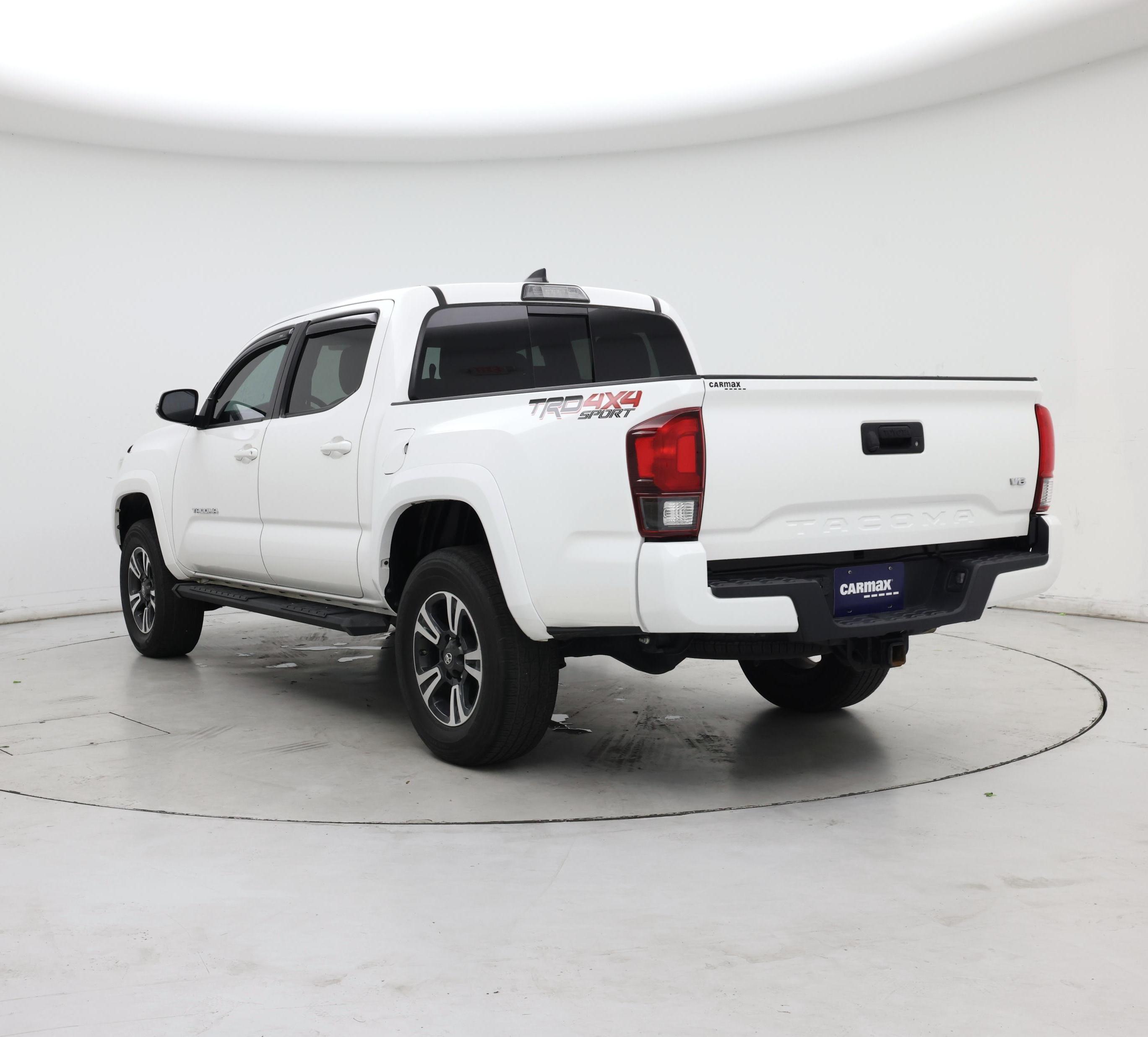 Thumbnail: 2019 Toyota Tacoma - 2
