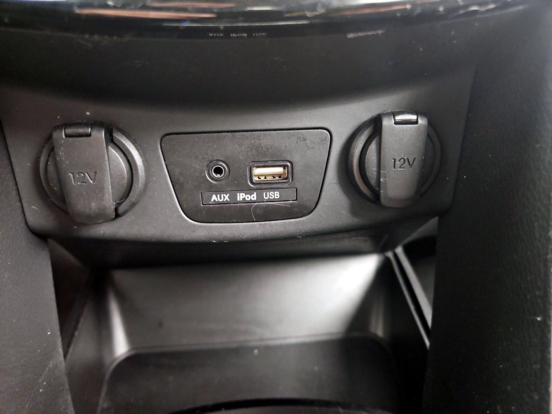 Thumbnail: 2016 Hyundai Elantra - 17