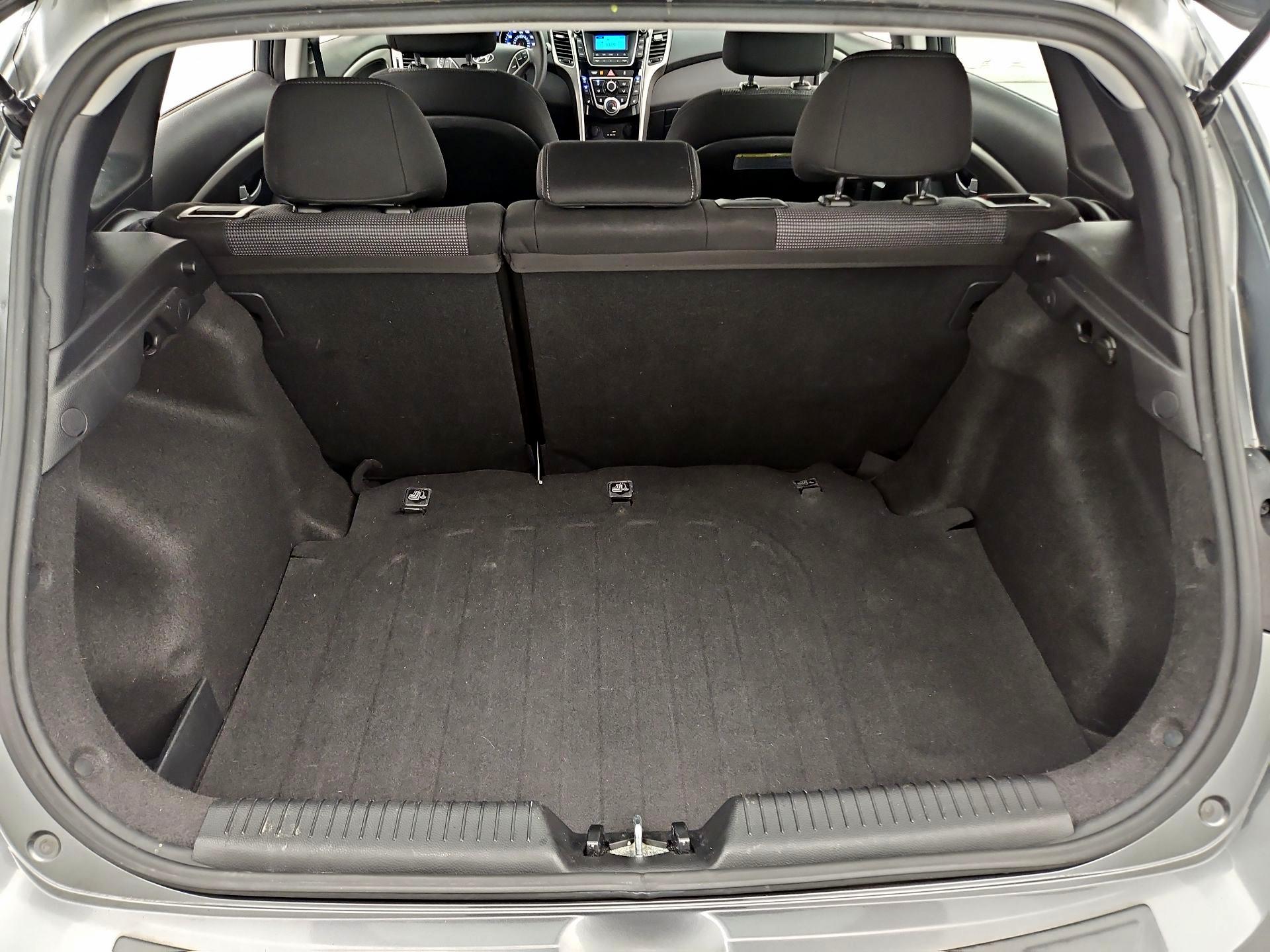 Thumbnail: 2016 Hyundai Elantra - 19