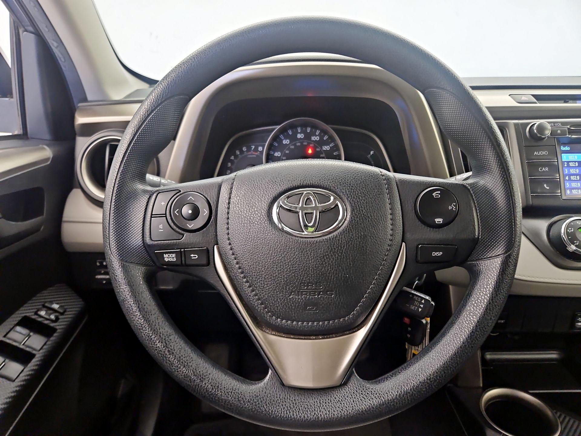 Thumbnail: 2014 Toyota RAV4 - 10