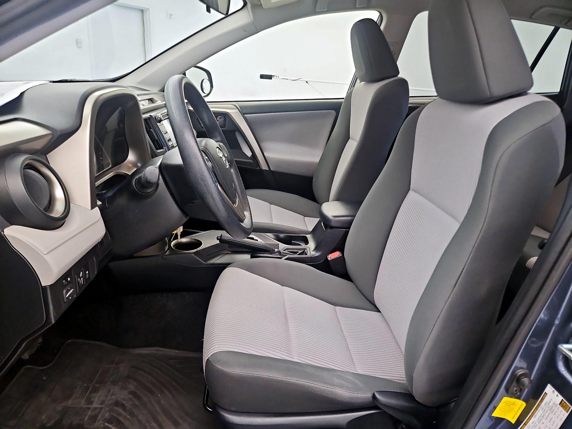 Thumbnail: 2014 Toyota RAV4 - 11