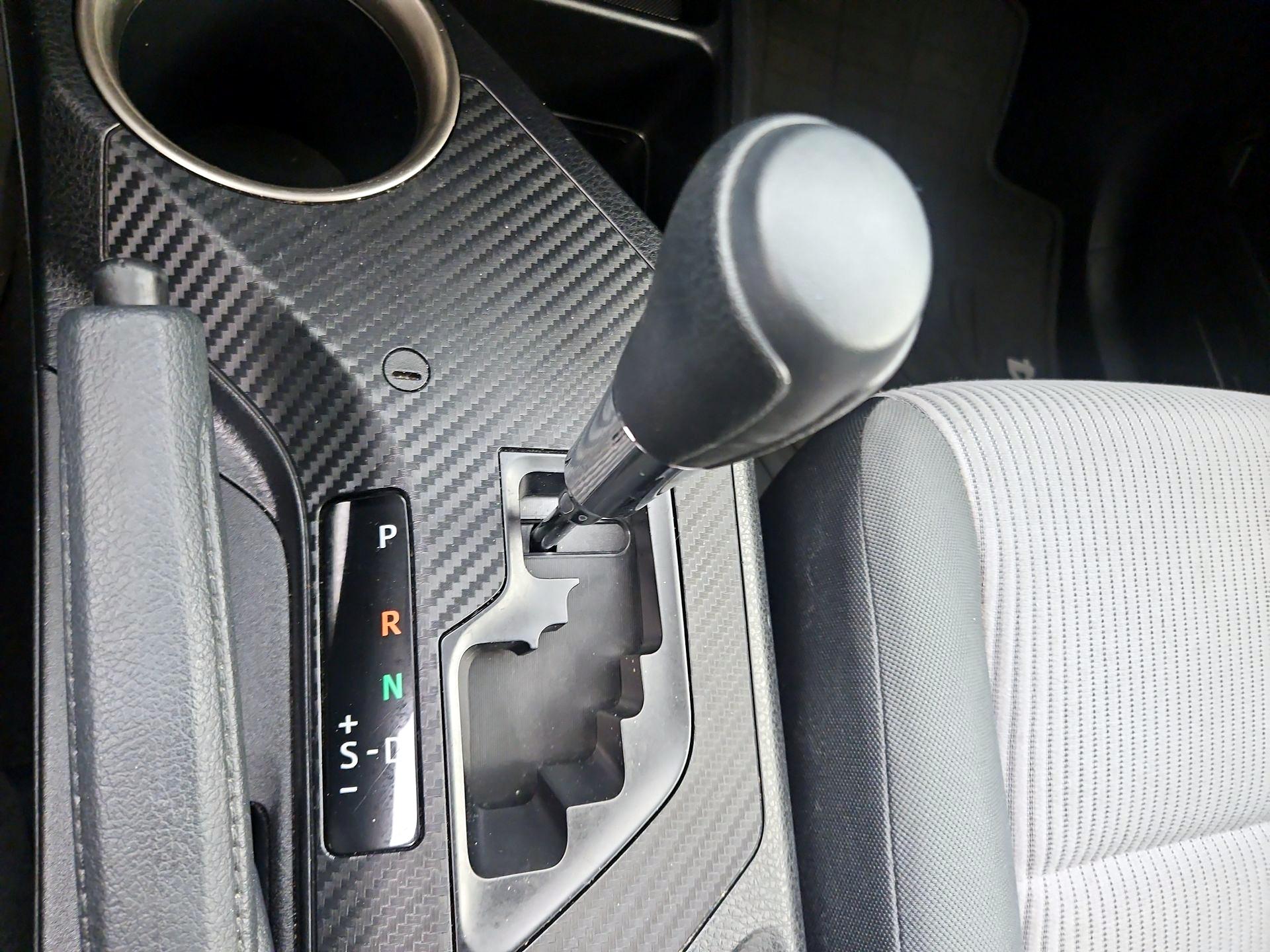 Thumbnail: 2014 Toyota RAV4 - 17