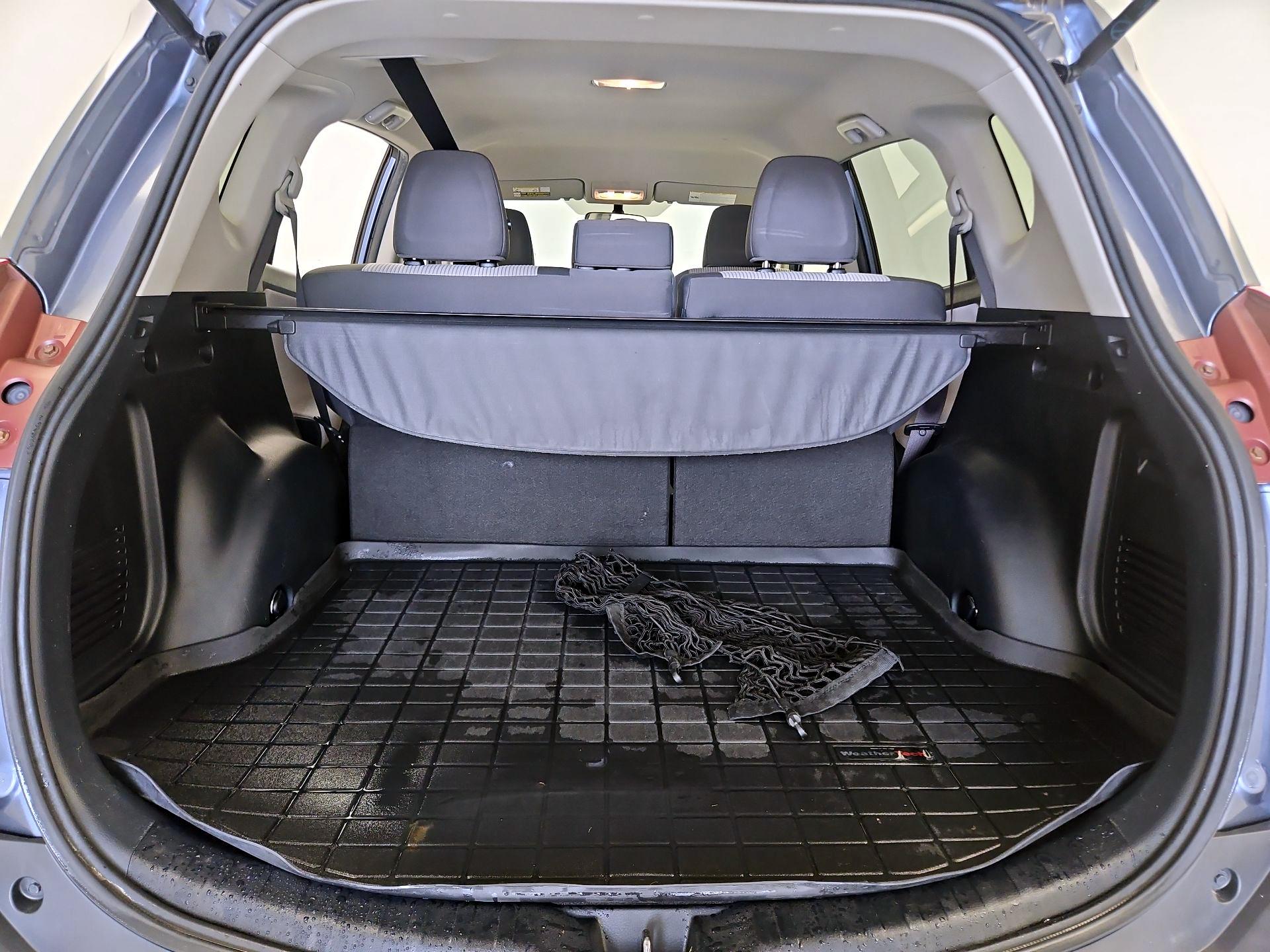 Thumbnail: 2014 Toyota RAV4 - 20