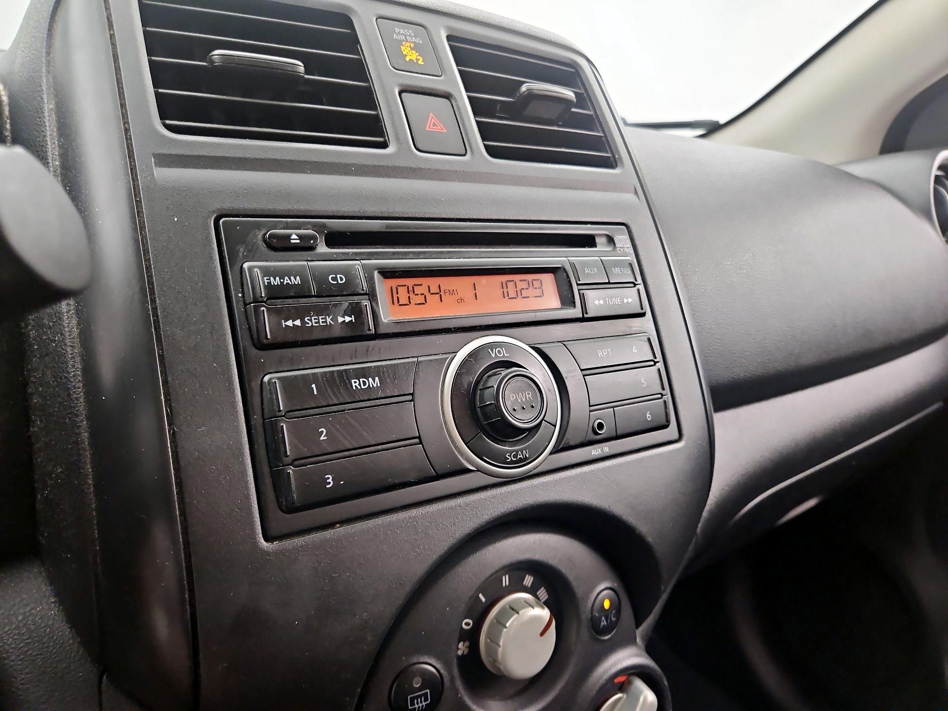 Thumbnail: 2014 Nissan Versa - 13