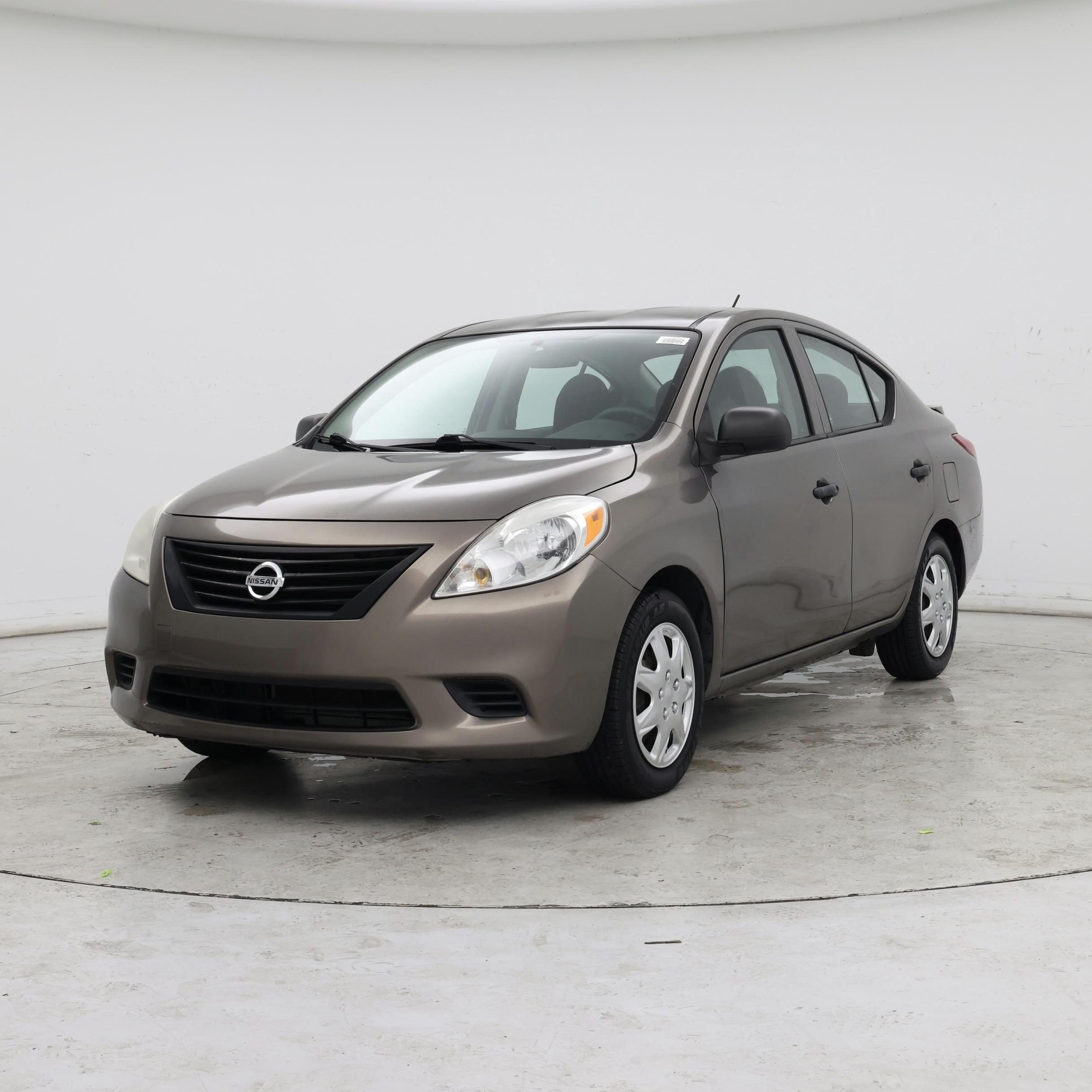 Thumbnail: 2014 Nissan Versa - 4