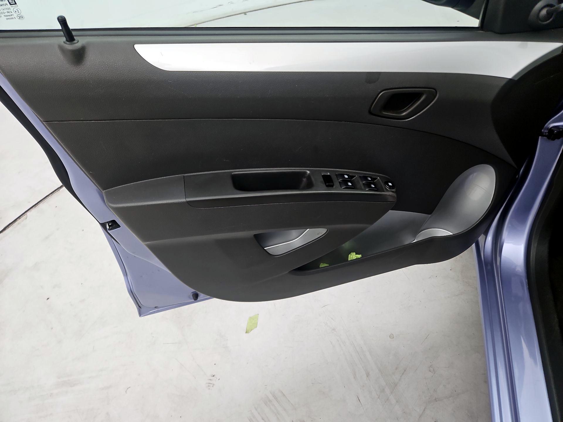 Thumbnail: 2014 Chevrolet Spark - 12