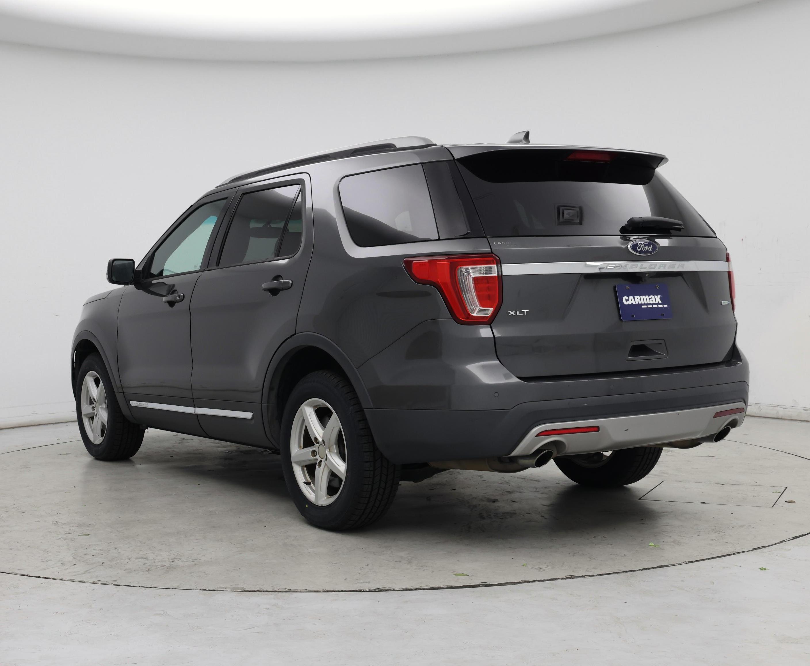 Thumbnail: 2016 Ford Explorer - 2