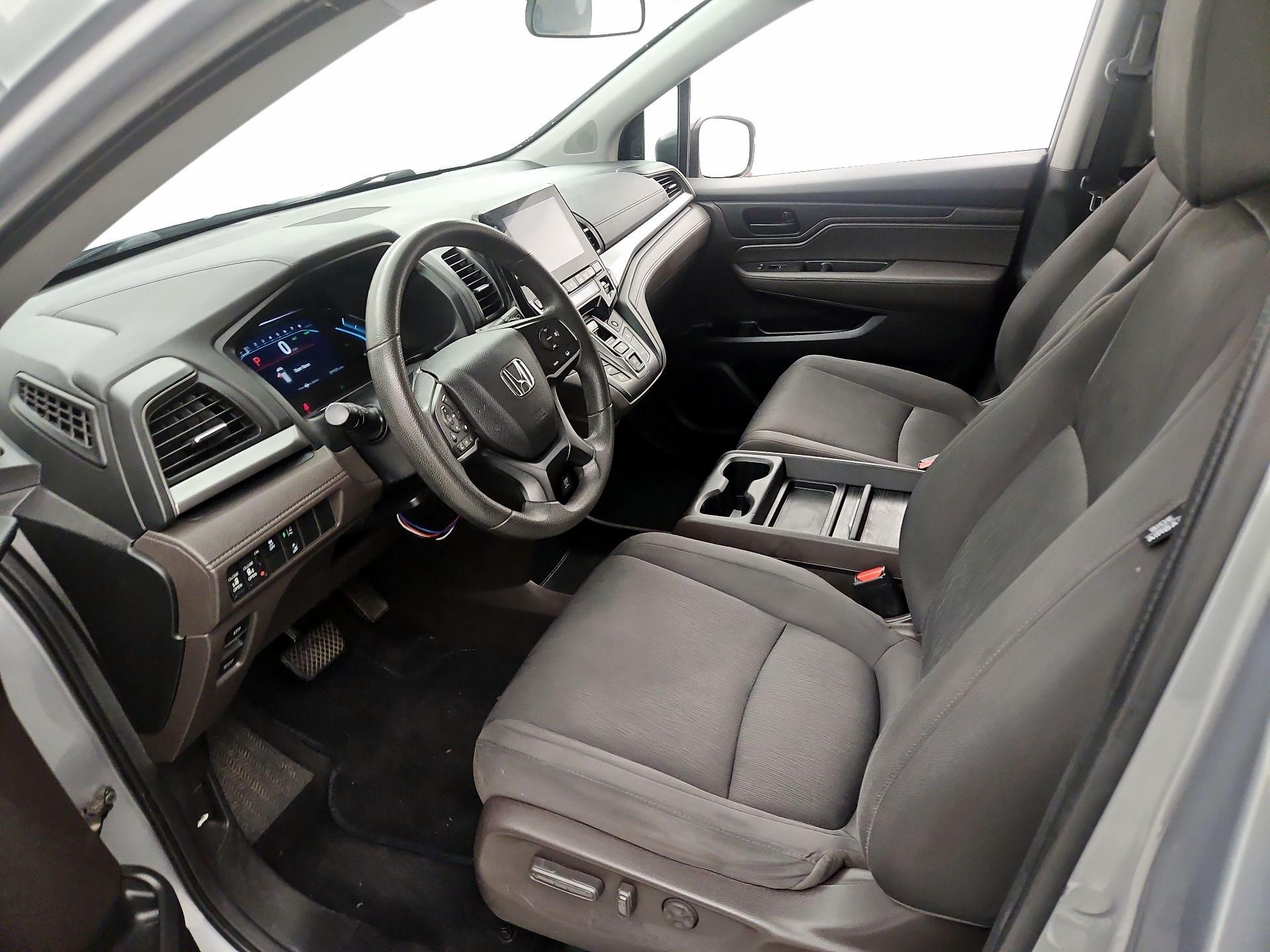 Thumbnail: 2018 Honda Odyssey - 11