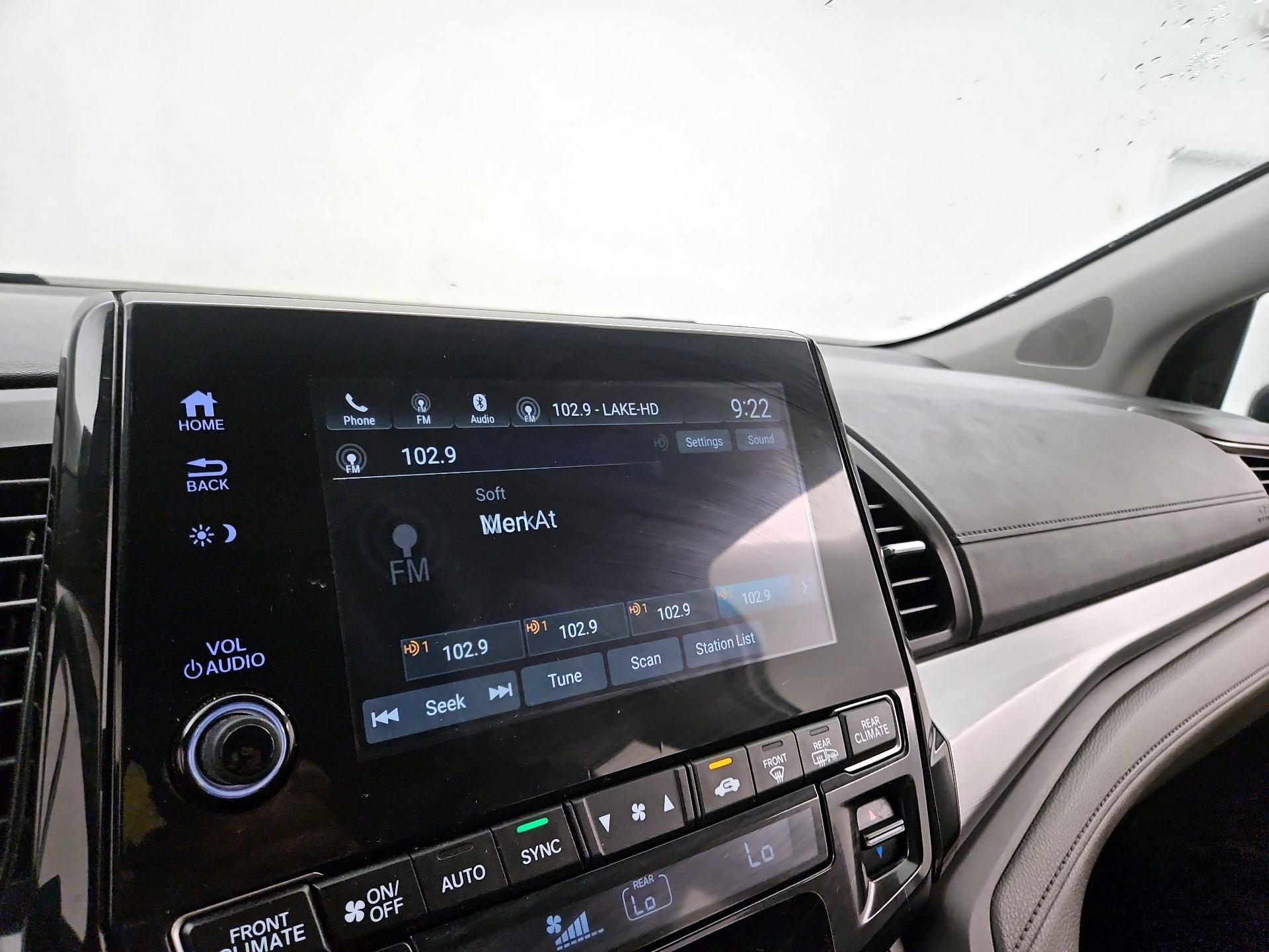 Thumbnail: 2018 Honda Odyssey - 15