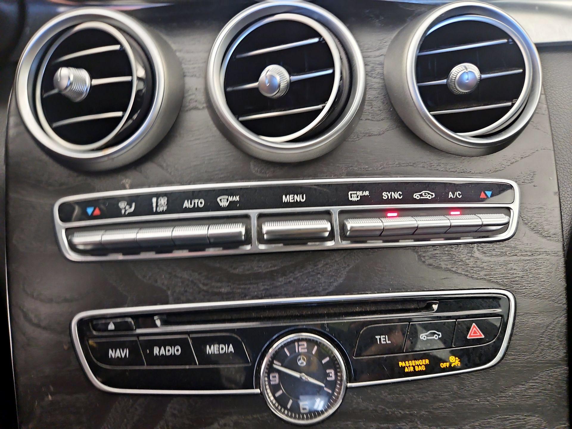 Thumbnail: 2015 Mercedes-Benz C-Class - 16