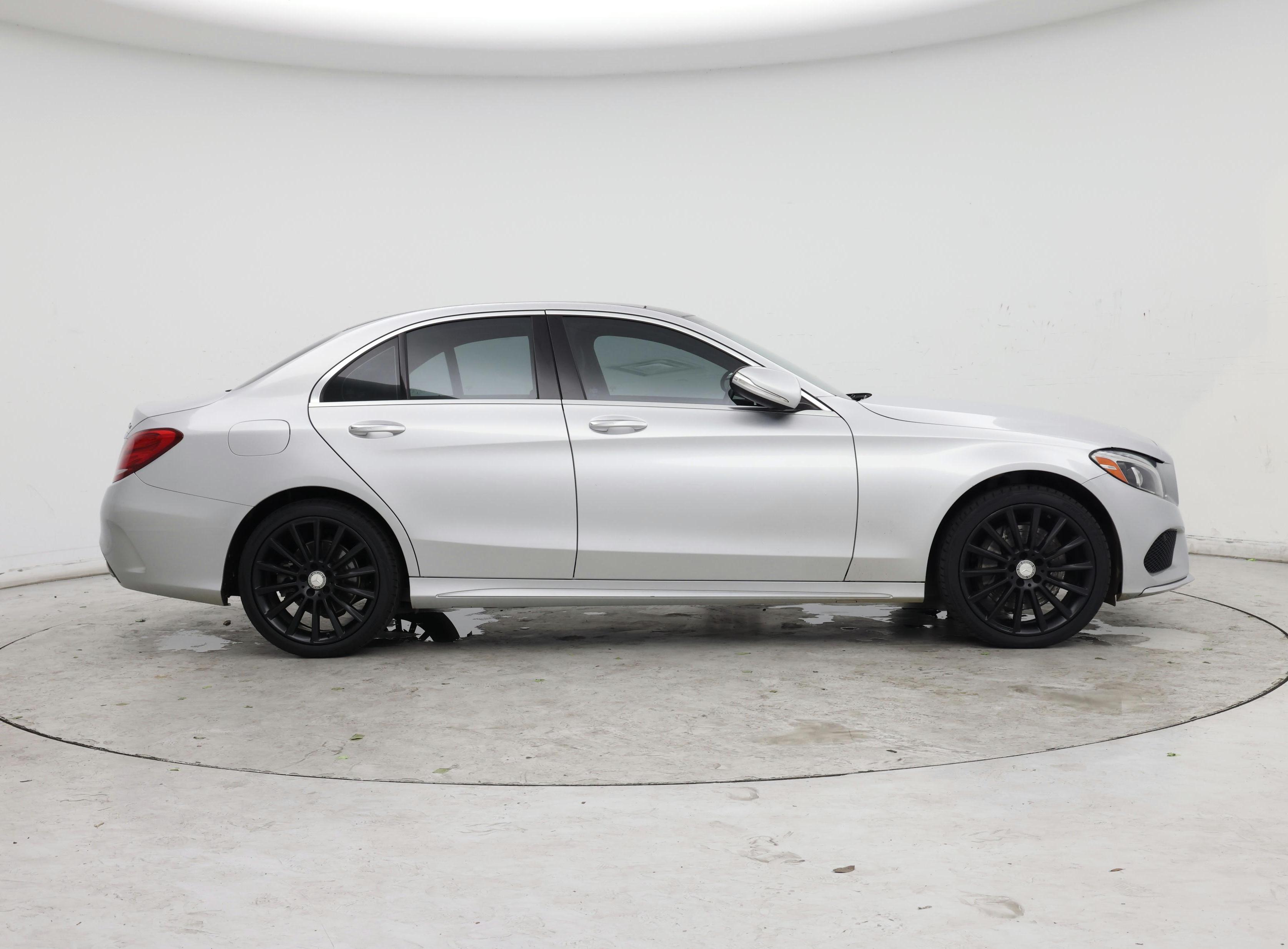 Thumbnail: 2015 Mercedes-Benz C-Class - 7