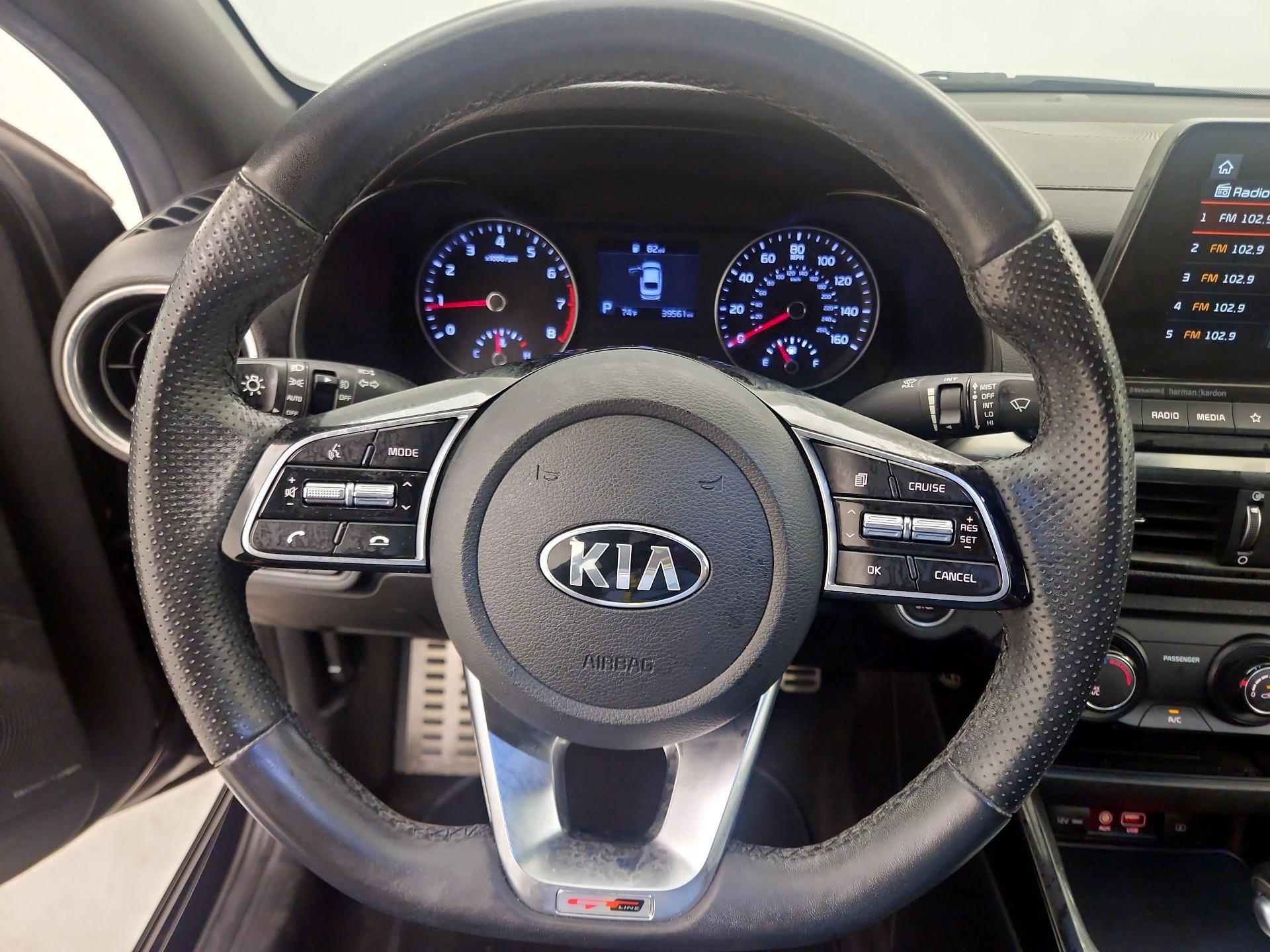 Thumbnail: 2020 Kia Forte - 10
